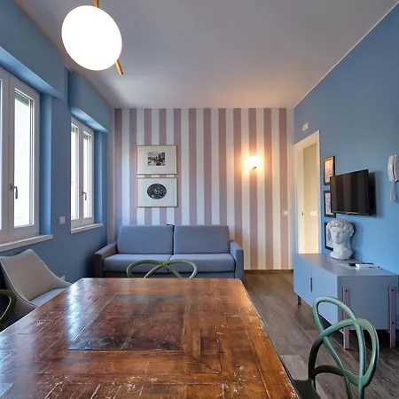 Apartmentsgarda - Residenza Antiche Mura * Garda (Verona)