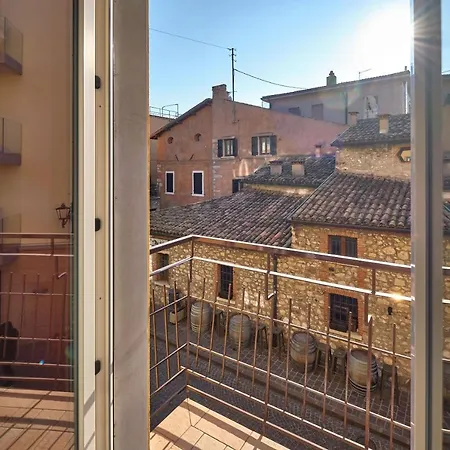 Apartmentsgarda - Residenza Antiche Mura Apartment *